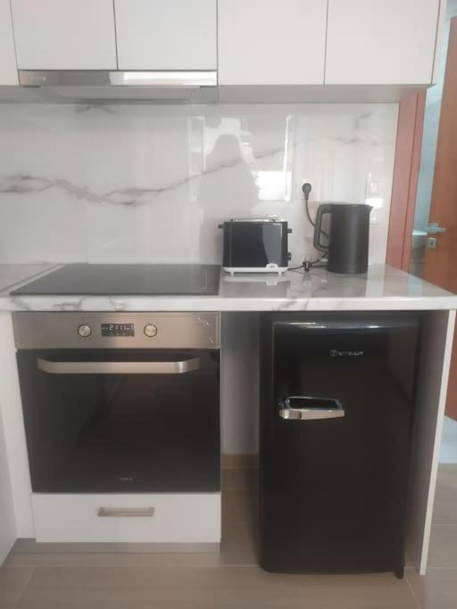 Studio Apartment With All Amenities In Kolonaki Atenas Exterior foto